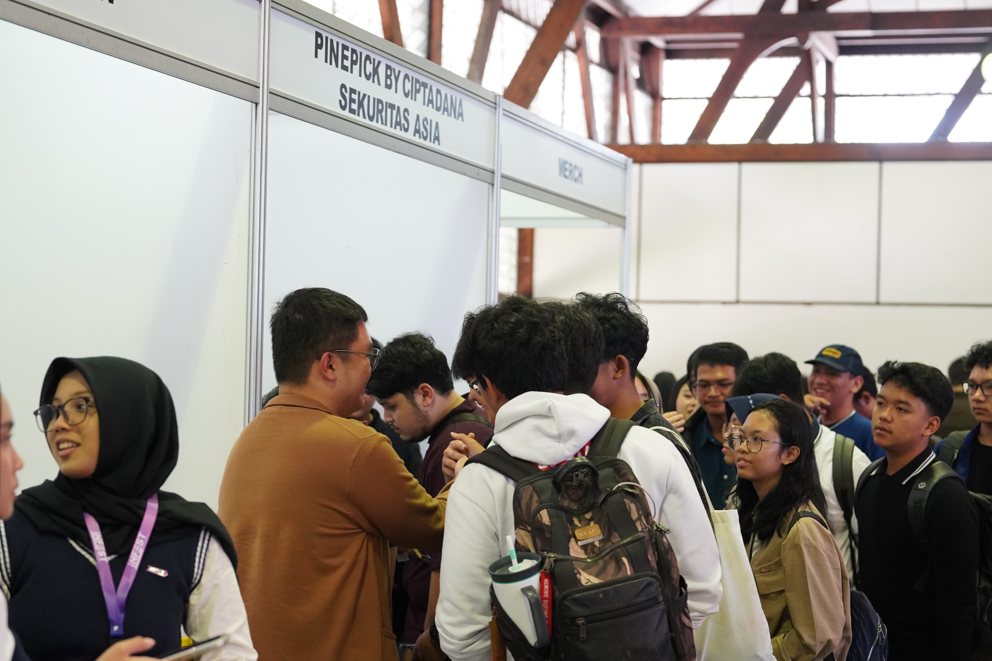 Awarding & Networking